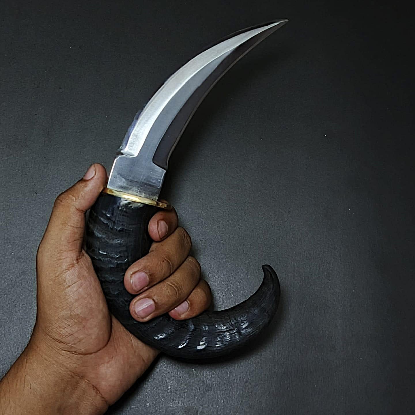 Goat Horn Karambit: D2 Steel, Damascus Blade, Brass Clip, Leather Sheath thumbnail 4