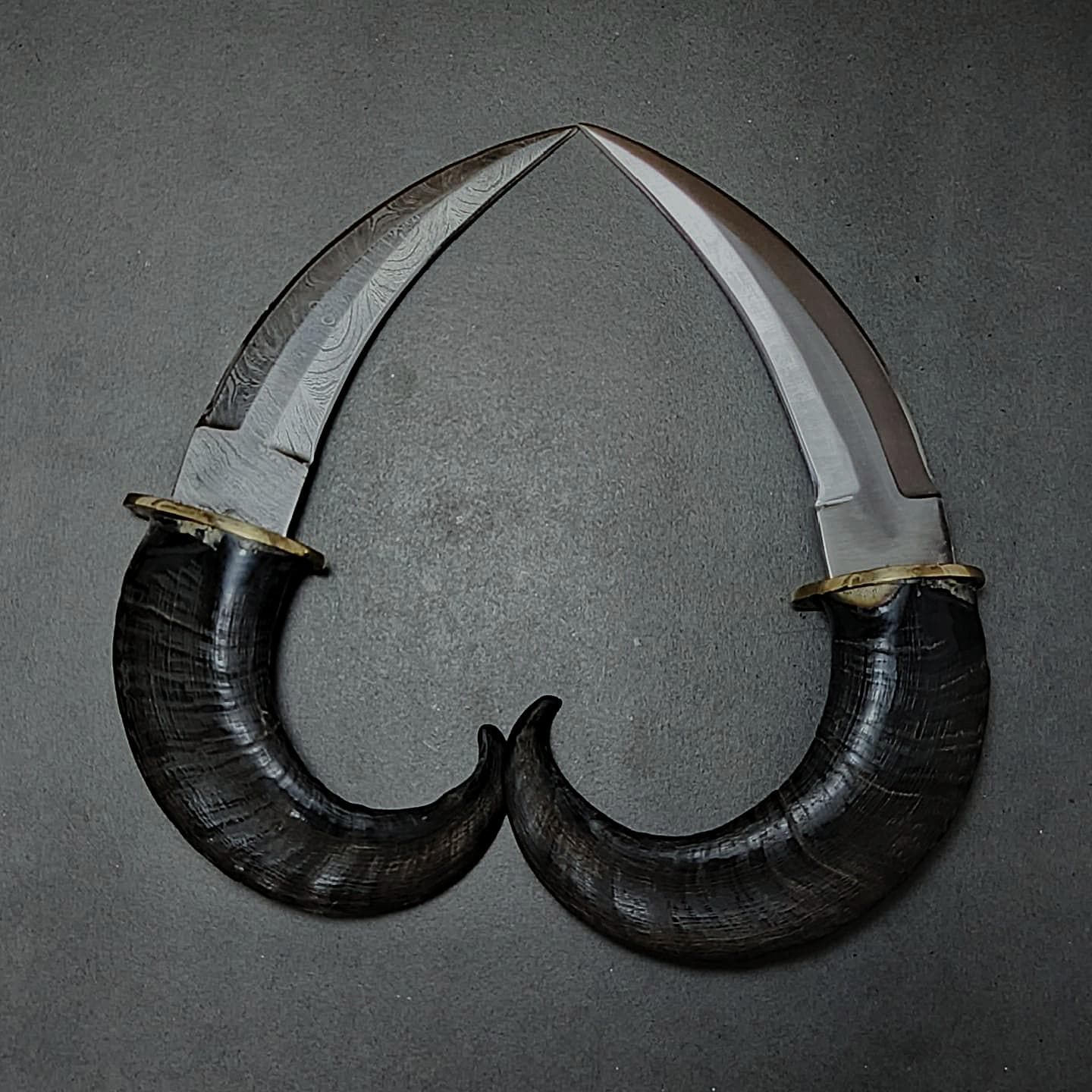 Goat Horn Karambit: D2 Steel, Damascus Blade, Brass Clip, Leather Sheath thumbnail 6