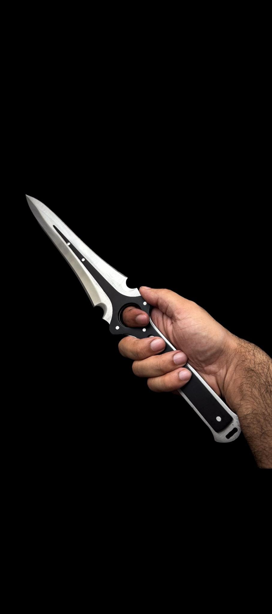 Persona 5 Joker Dagger Knife Replica with Leather Sheath thumbnail 7