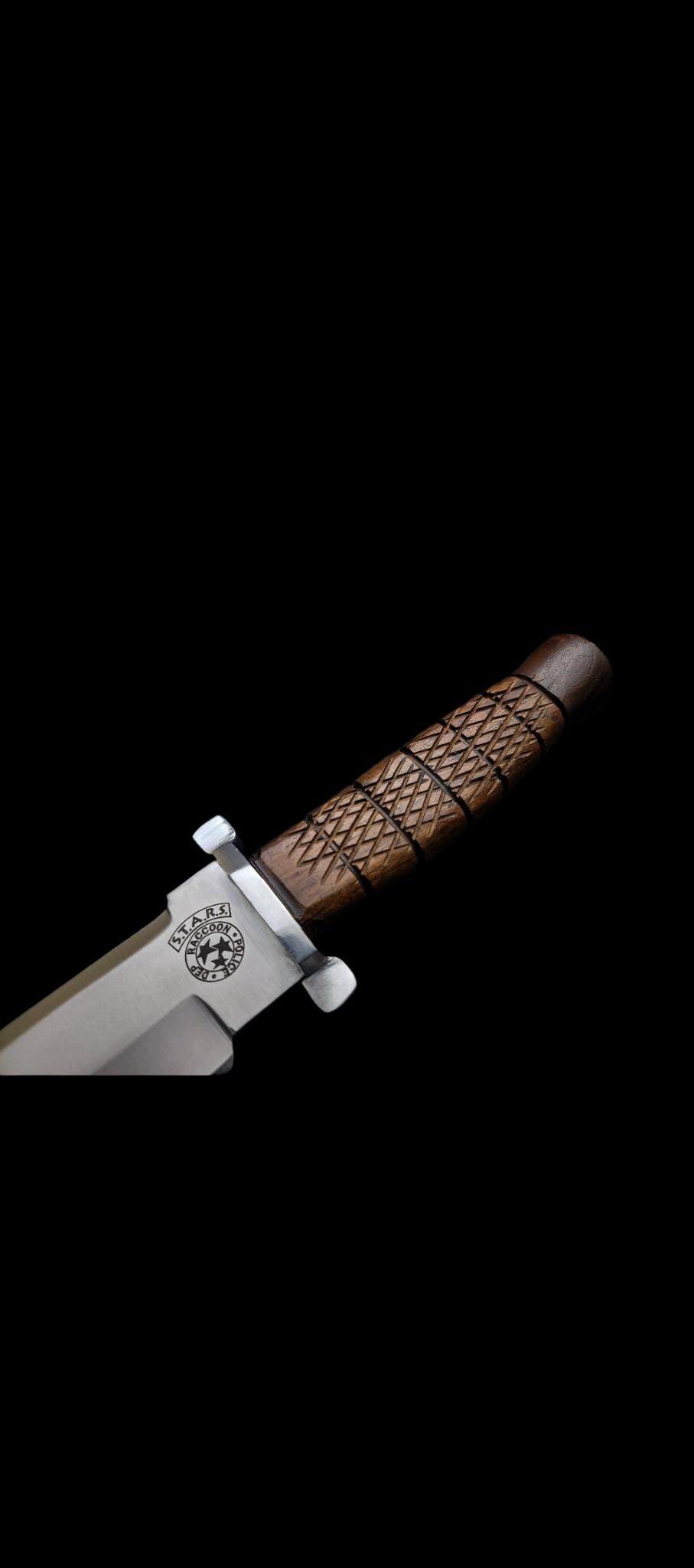 Resident Evil Racon Replica with Leather Sheath thumbnail 3