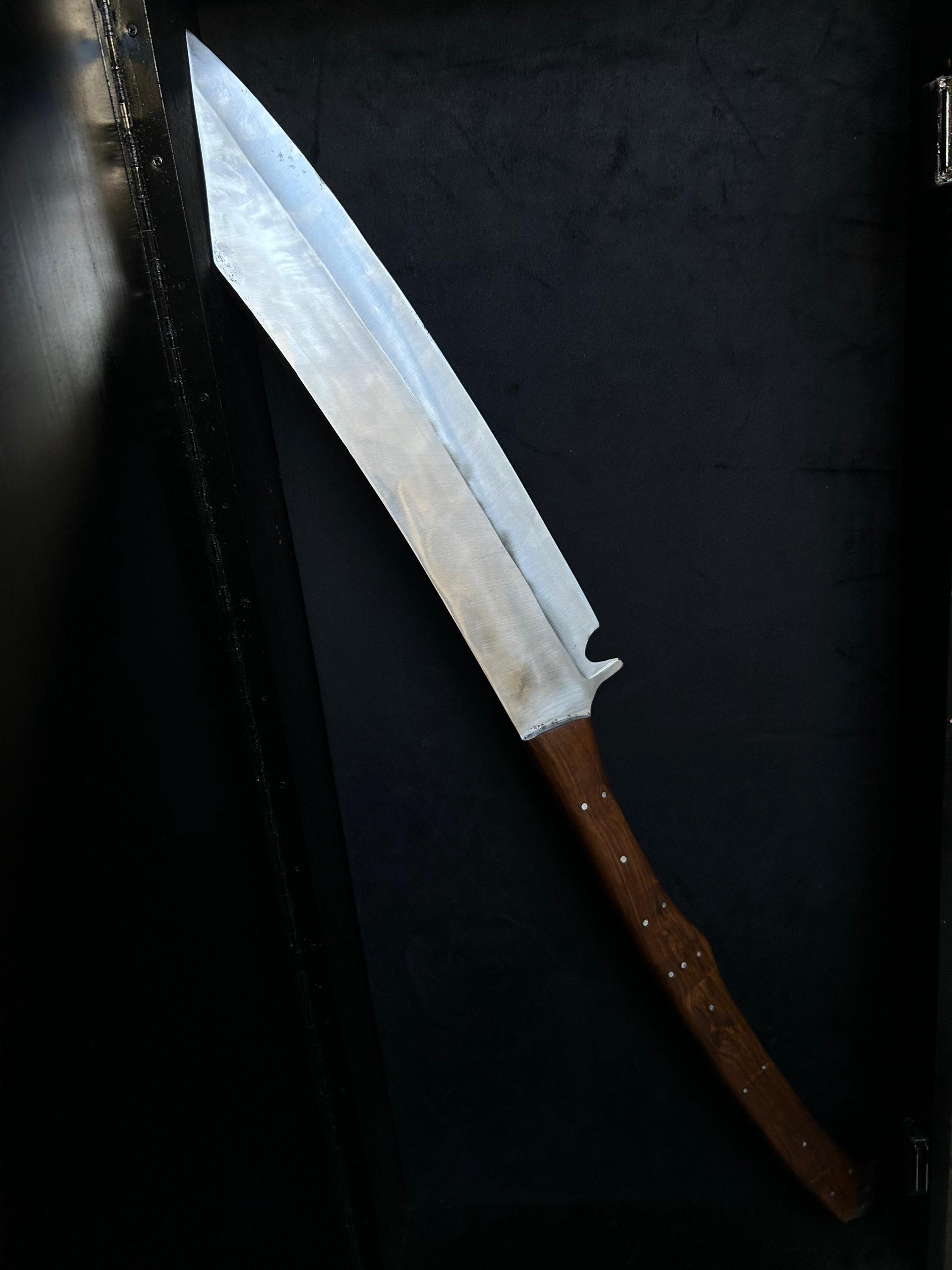 Handmade Full Tang Scorpion Sword, Cleaver, Machete D2 steel Rose wood Leather sheath thumbnail 2