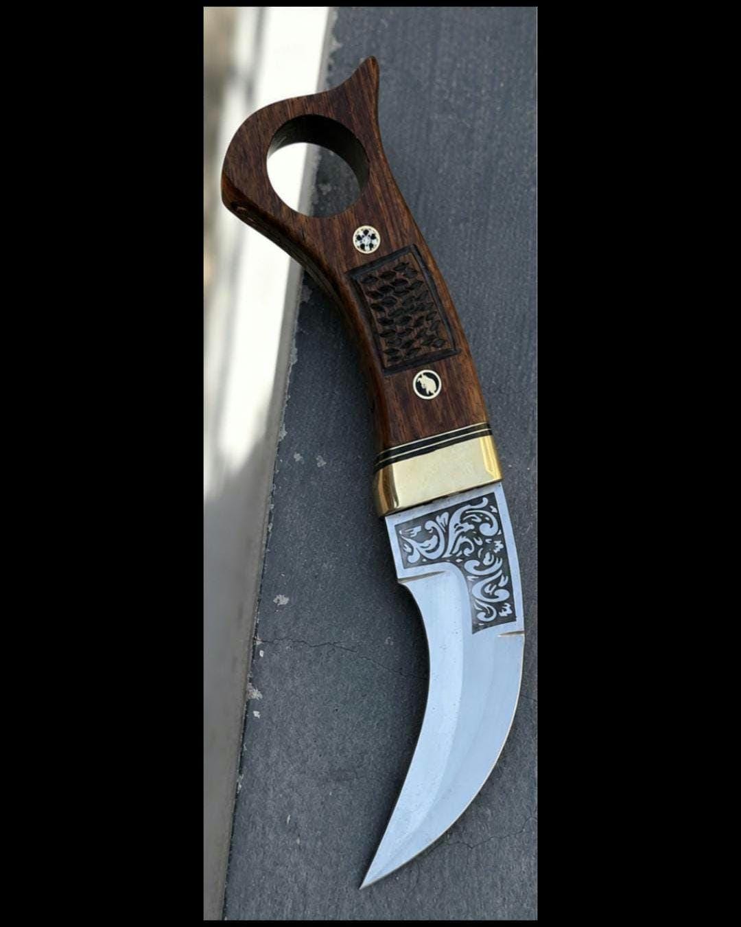 Handmade Karambits D2 steel blade Wooden handle with leather sheath thumbnail 3