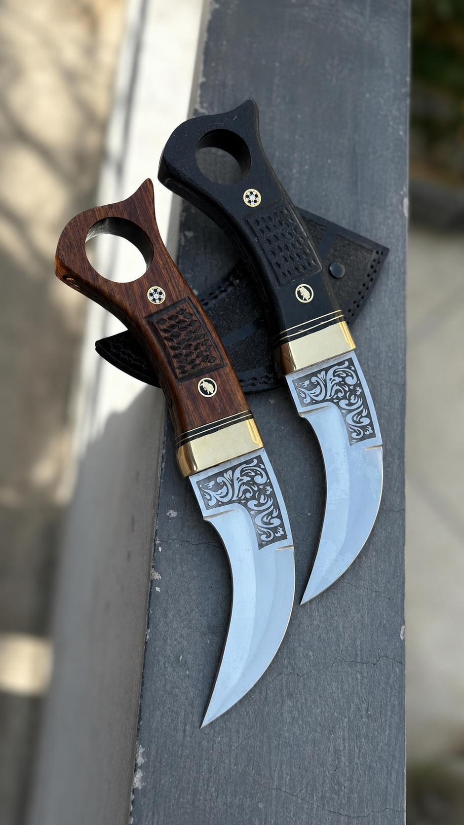 Handmade Karambits D2 steel blade Wooden handle with leather sheath